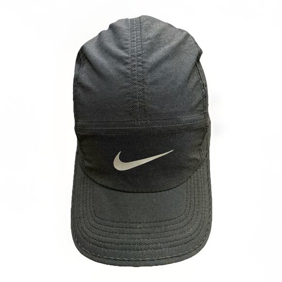 Nike AW84 Mens Gray Dri-Fit 5 Panel Mesh Reflective Adjustable Strapback Hat Cap